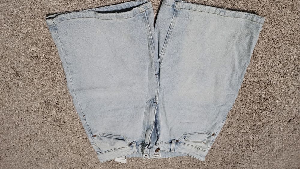 Krótkie spodenki House M