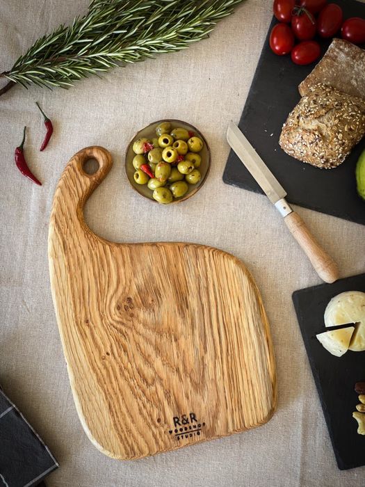 Prenda, tabuas de cortar, servir.