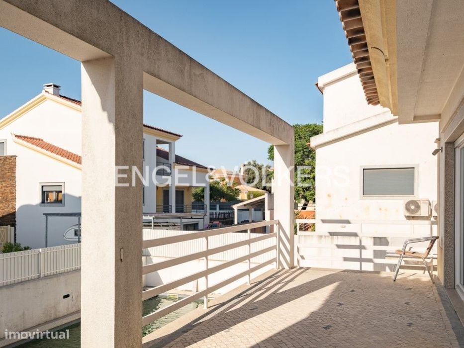 Moradia com Piscina e Jacuzzi em Azeitão Privacidade e Qualidade de...