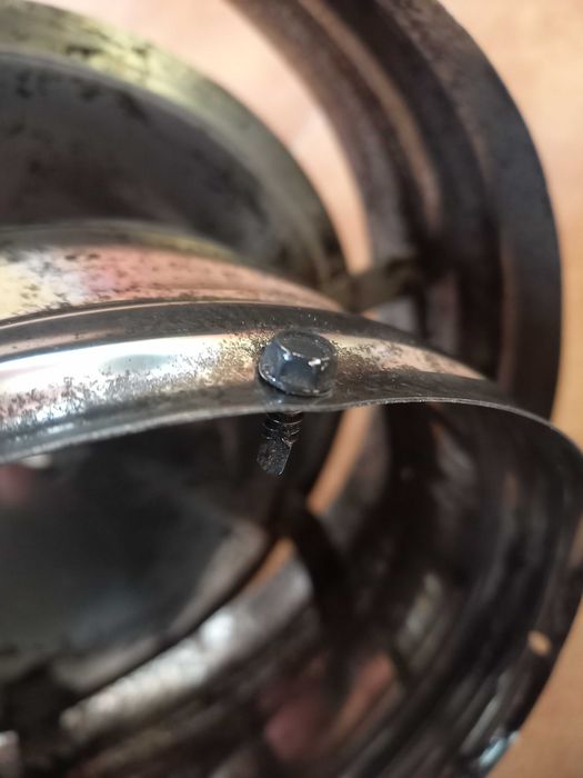 Chapéu com aba inox D200 chaminé