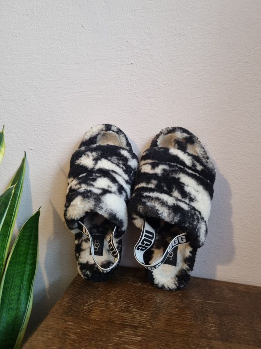 UGG kapcie ciapy klapki zebra futerko