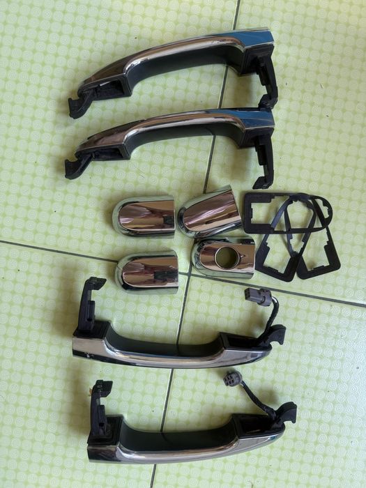 Комплект никилированых ручек