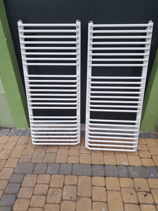 Sprzedam grzejniki łazienkowe 120/50 cena za sztukę.