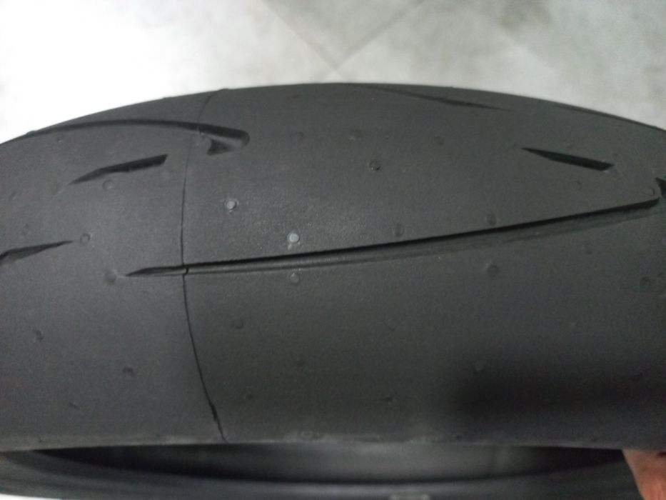 Pneu novo  mota 120/70/17 continental contiattack evo