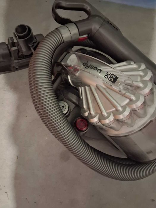 Aspirador DYSON DC 32