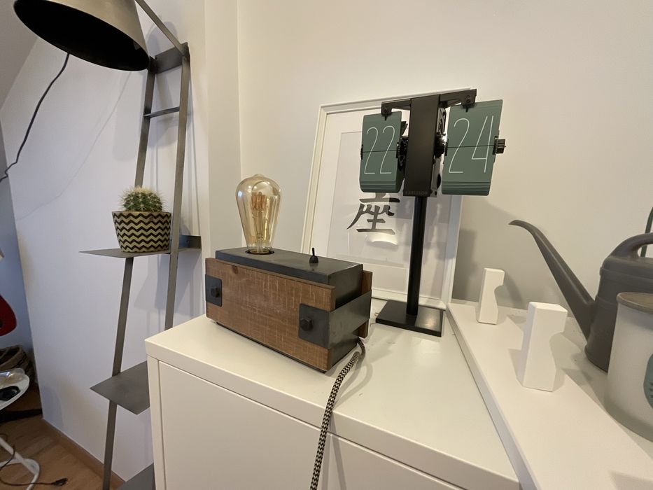 Lampka stolowa na kablu loft