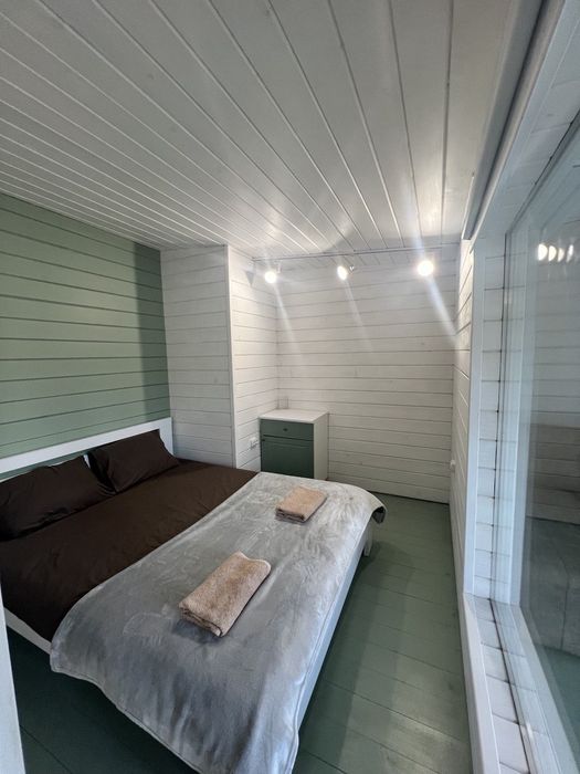 2-кімнатна квартира-котедж в центрі з видом на ліс