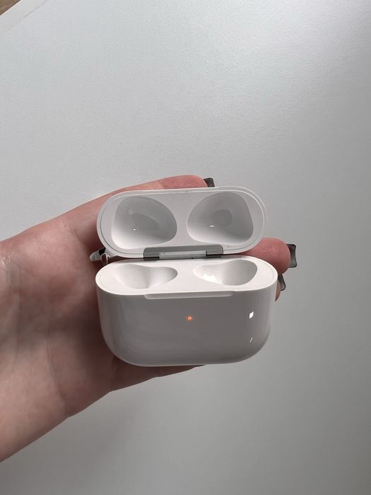 Продаю оригінальні навушники airpots 3