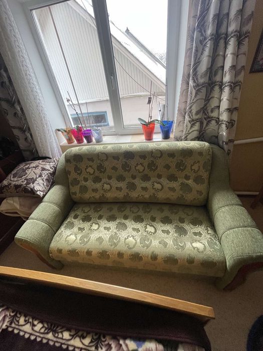 Диван двостальний