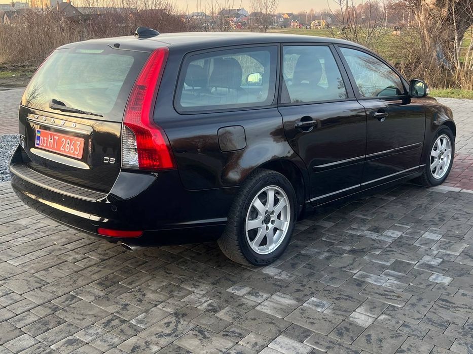 VOLVO V50. 2л Диз автомат