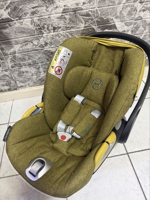 Автокрісло (автолюлька) Cybex Cloud Z+ як нове