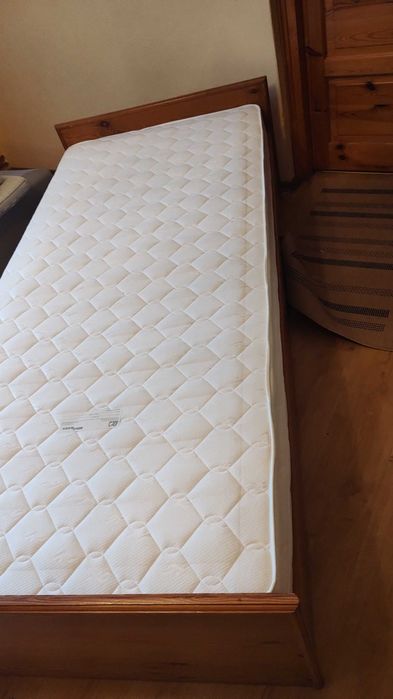 Łóżko pojedyńcze