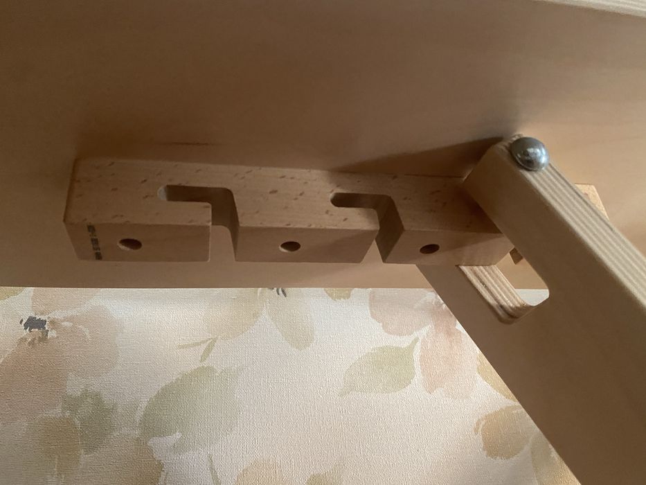 Tábua de passar a ferro de brincar (em madeira)