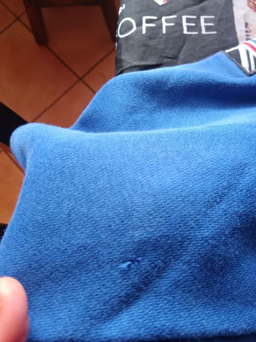 Hooddie Aston Martin, 13/14 anos
Usado mas estimado
Com um pequenino b