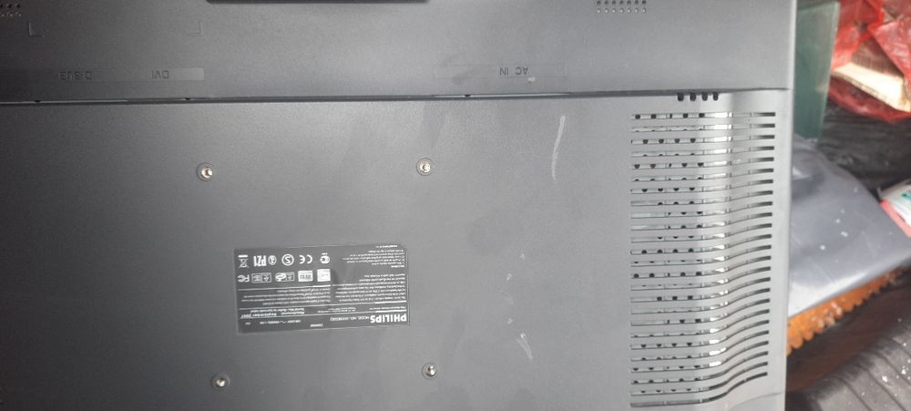 Монитор Philips и системный блок запчасти