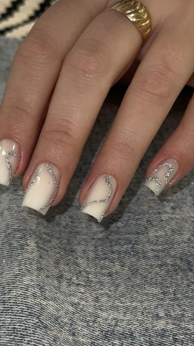 Маникюр / педикюр / наращивание Днепр Центр