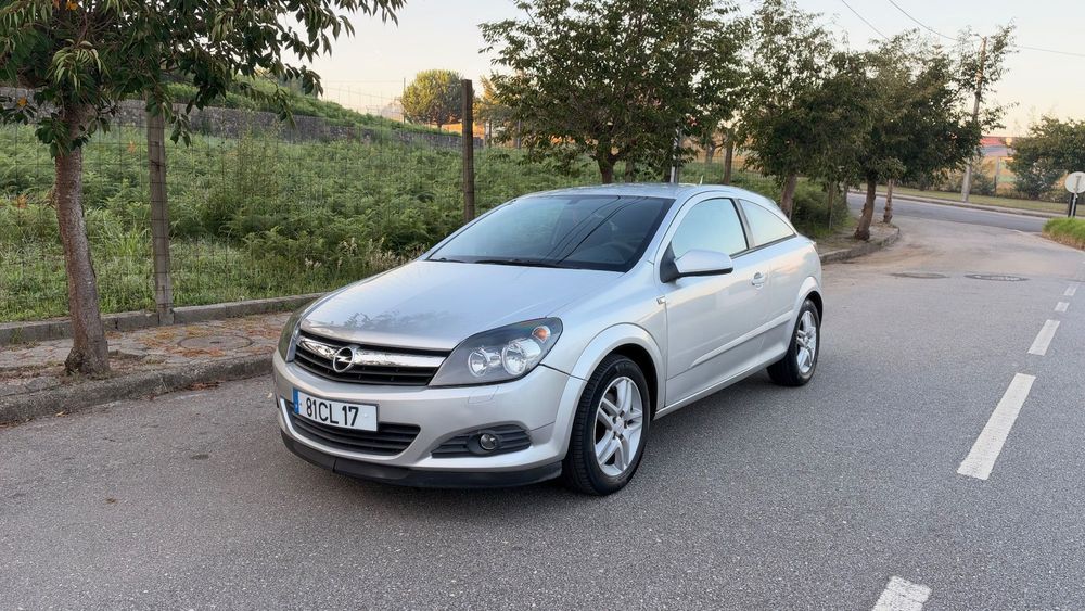 Opel Astra GTC 1.3 CDTi