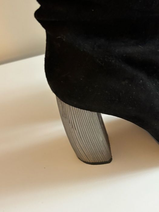 Zamsza  półbuty na obcasach