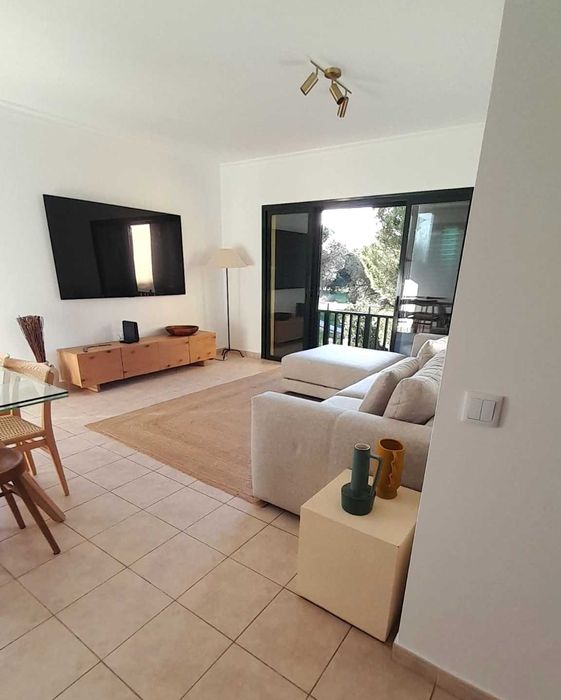 Aluguer: Apartamento T2 Luminoso na Encosta das Oliveiras – Vilamoura