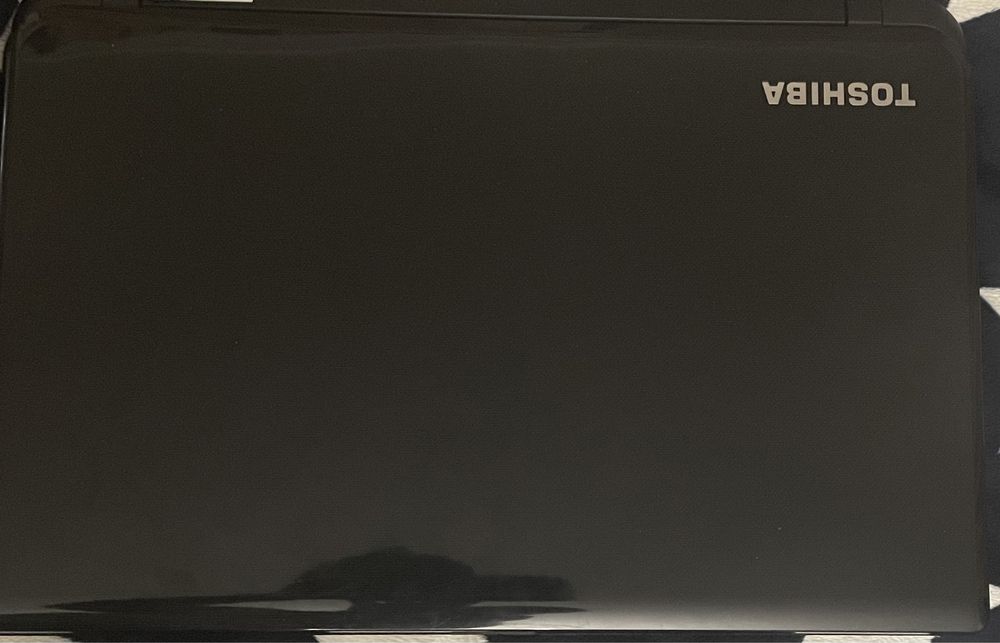 Toshiba Satellite L50-B - Core i5