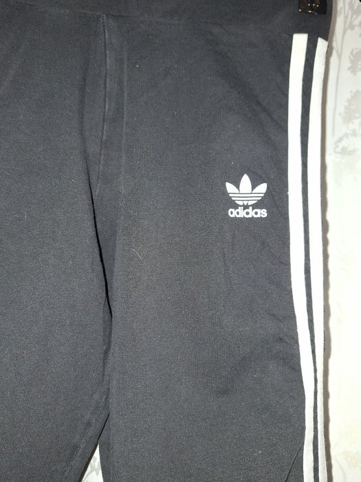 Leginsy adidas...