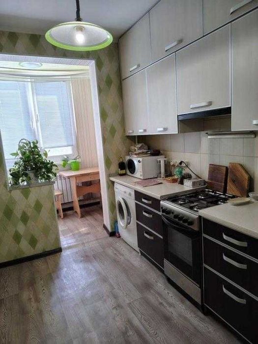 Продам 1к. кв. улучшенной планировки на Роганском ж/м
