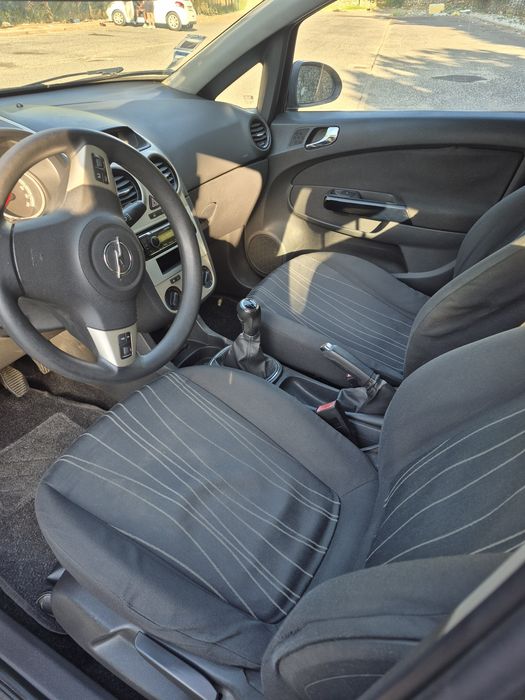 Opel Corsa D com AC