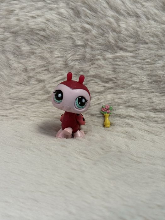 Figurka BIEDRONKA #888 Littlest Pet Shop LPS Hasbro
