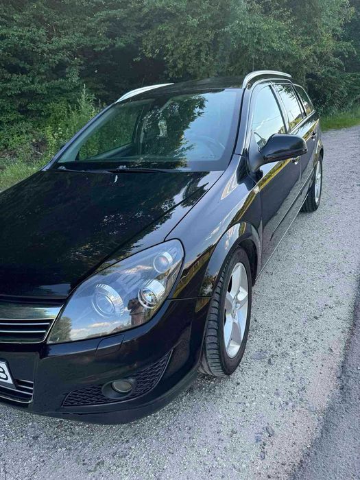 Авто Опель Астра