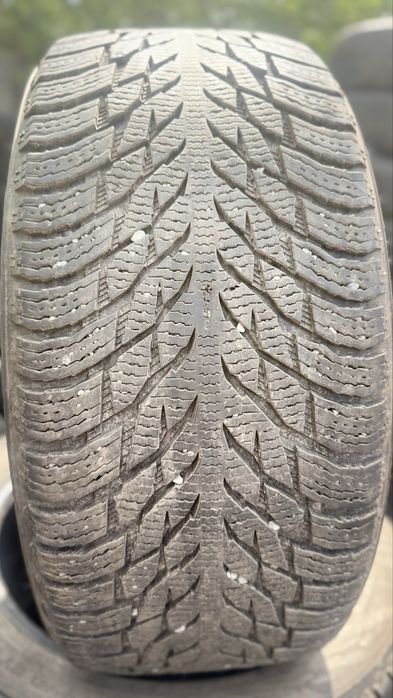 255/45/19 Nokian Hakkapeliitta R3 SUV