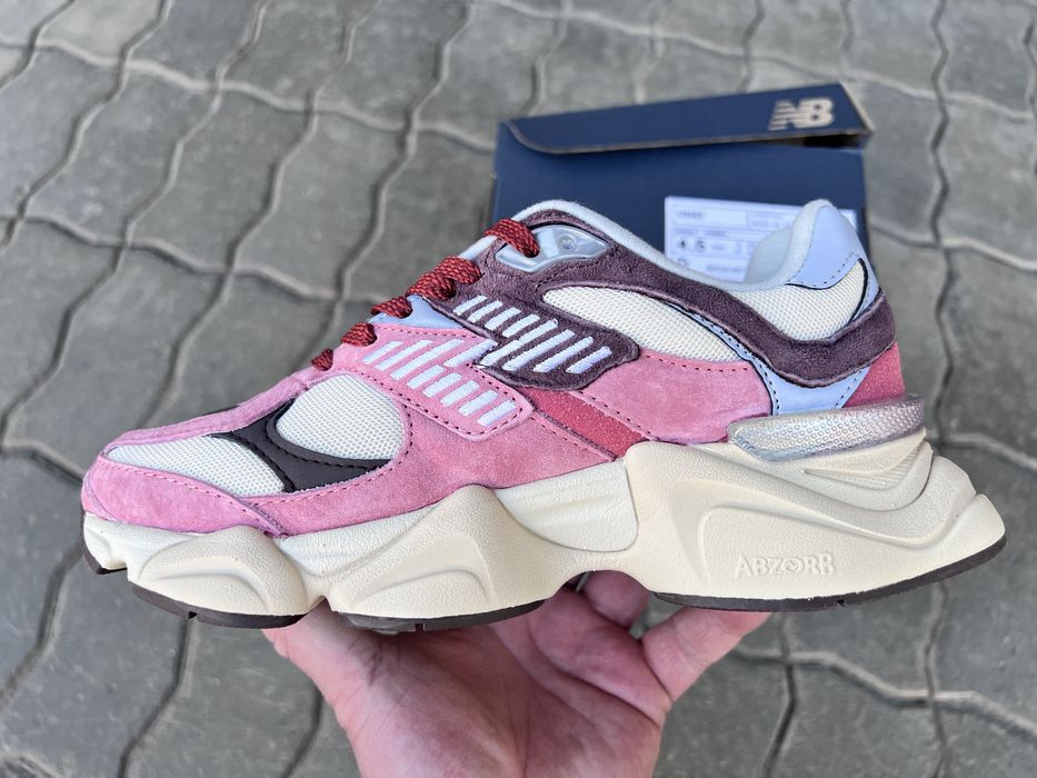 Кросівки жіночі New Balance 9060 Cherry Blossom Pack Mineral Red