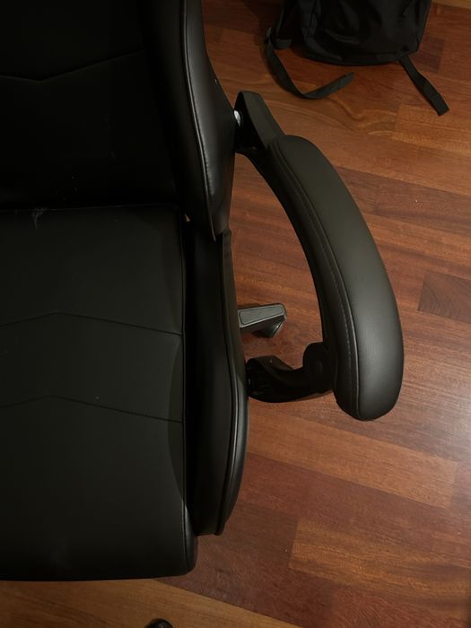 Cadeira gamer da marca KUBO