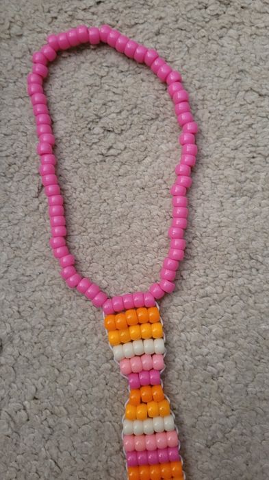 Kandi krawat lesbian pride