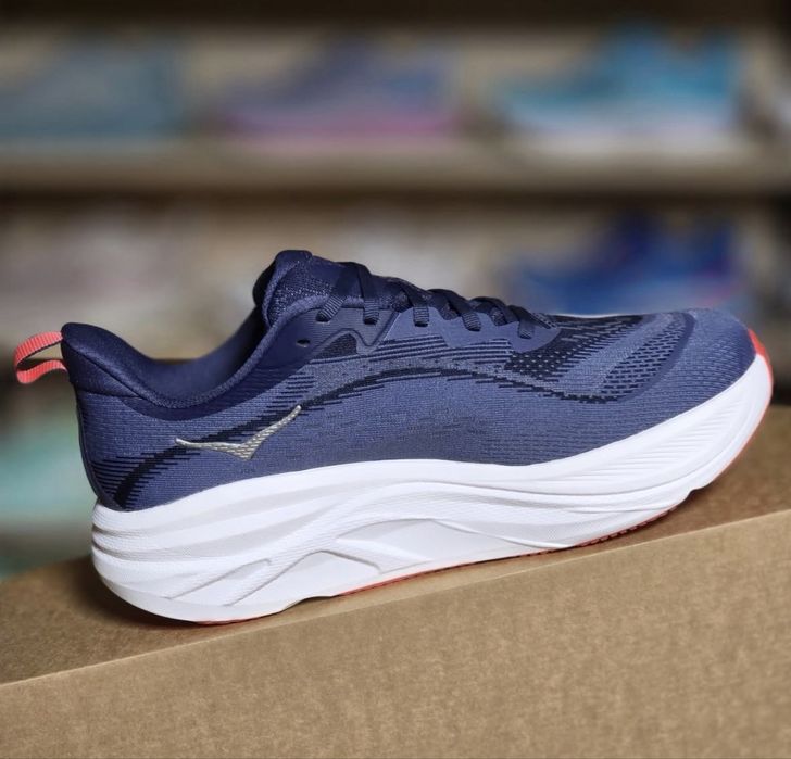 Hoka skyflow чоловічі кросівки