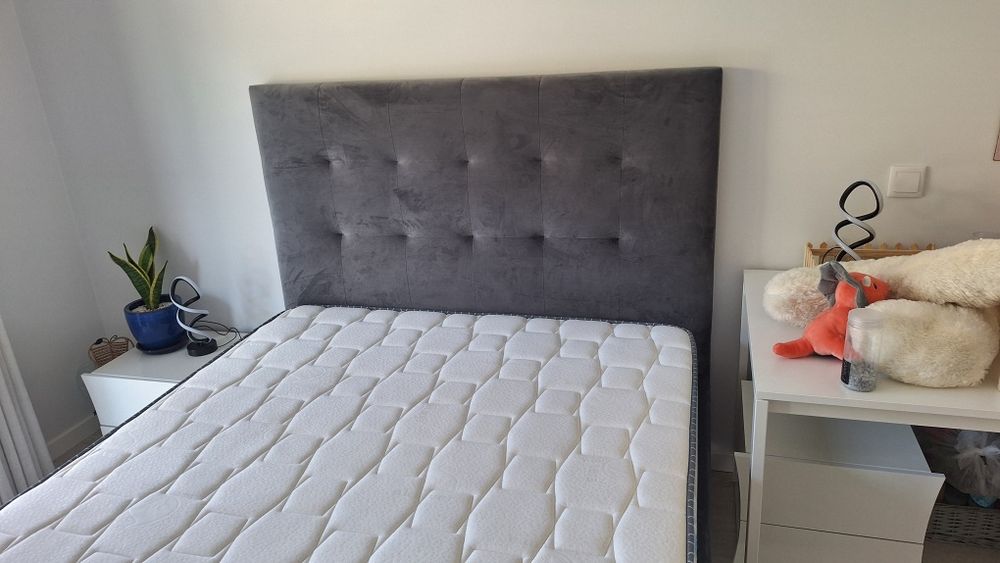 Cama de casal 150×200 cm com estrado
