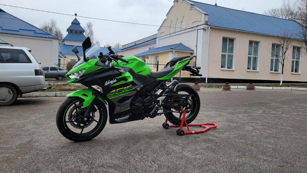 Kawasaki Ninja 400 2018p