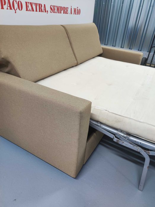 Sofá cama restaurado