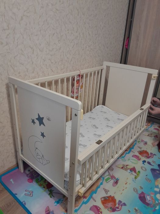 Дитяче ліжечко, стан чудовий