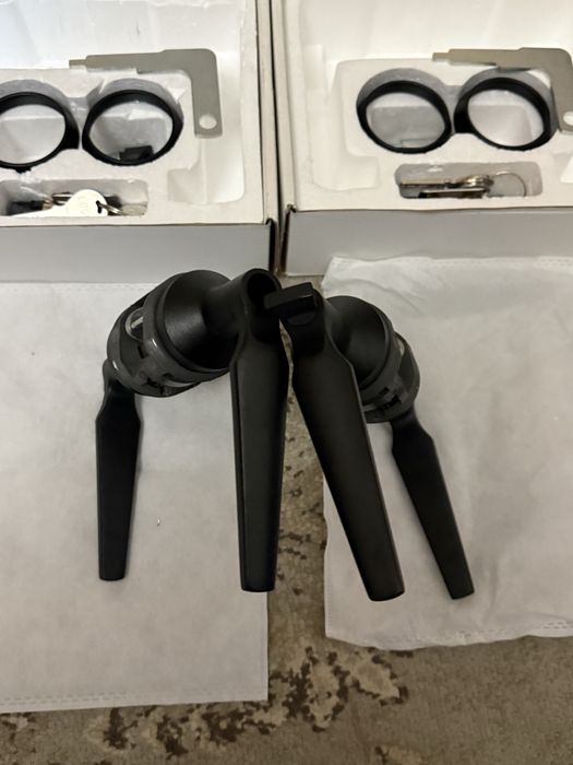 Ручка на розетці RDA A8011 циліндричний матовий