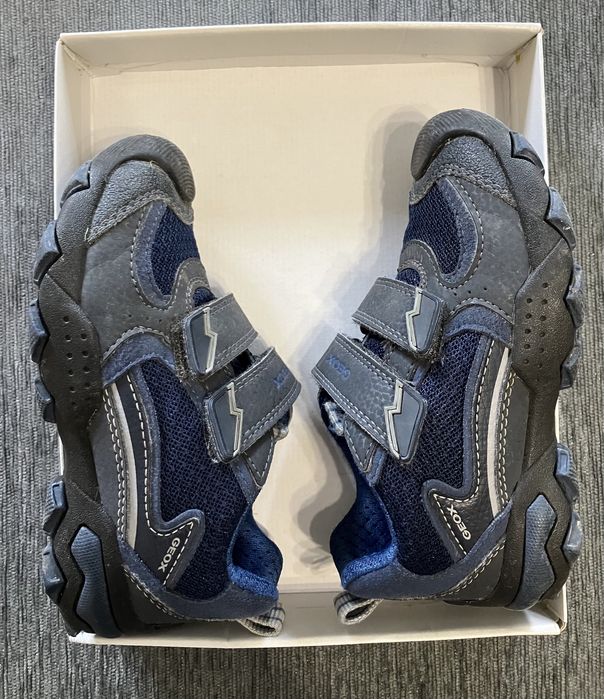 Sapatilhas Geox tamanho 27