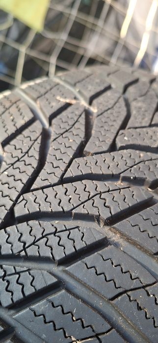 Opony zimowe 205/55/17