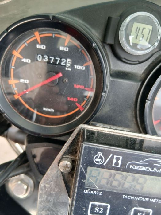 Мотоцикл Bajaj Boxer 150X