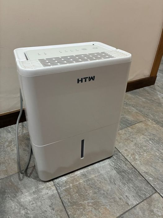 Desumidificador HTW 12L semi novo