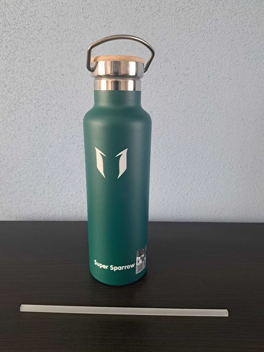 Butelki Butelka ze stali nierdzewnej Super Sparrow 620 ml zielona