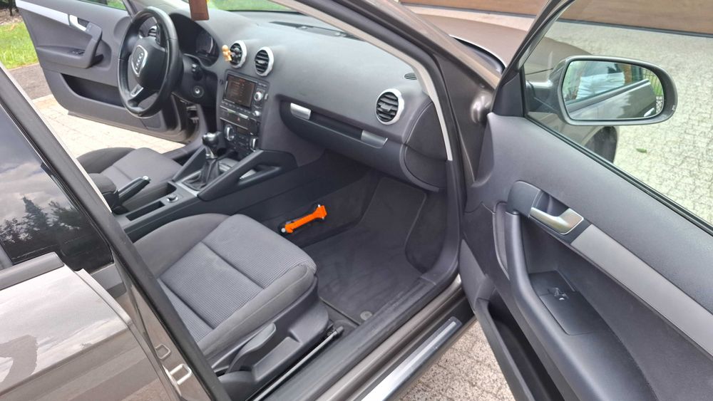 Audi A3 Sportback 1.6 TDI DPF AMBIENTE