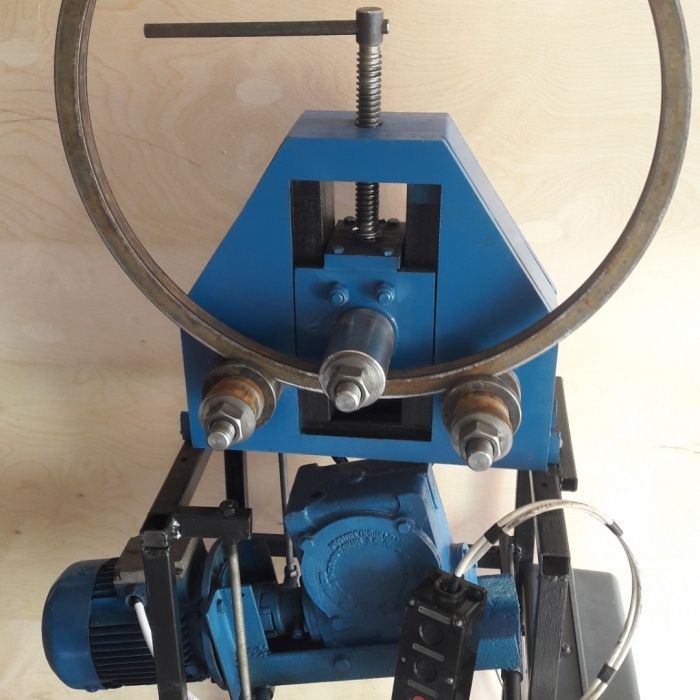 Трубогиб профилегиб с выносными валами