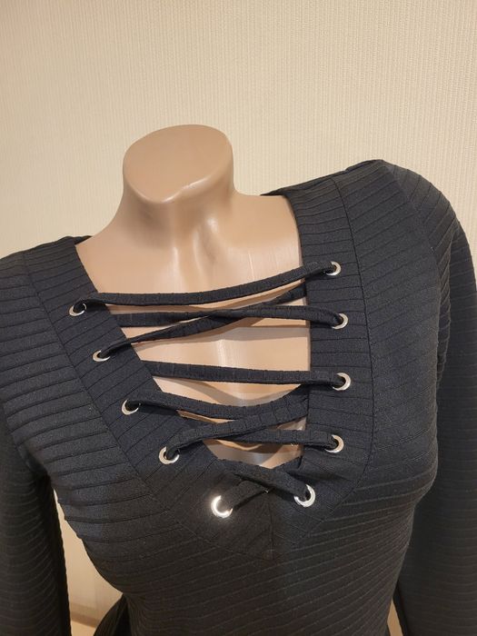 Боді чорного кольору