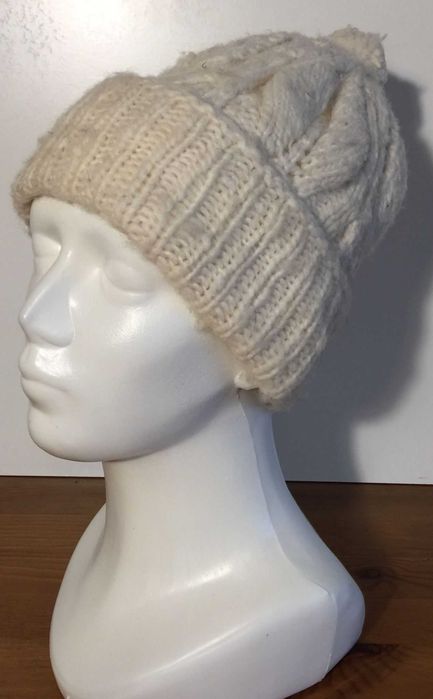 Czapka z wełny owczej z Peru - natychmiastowa wysyłka