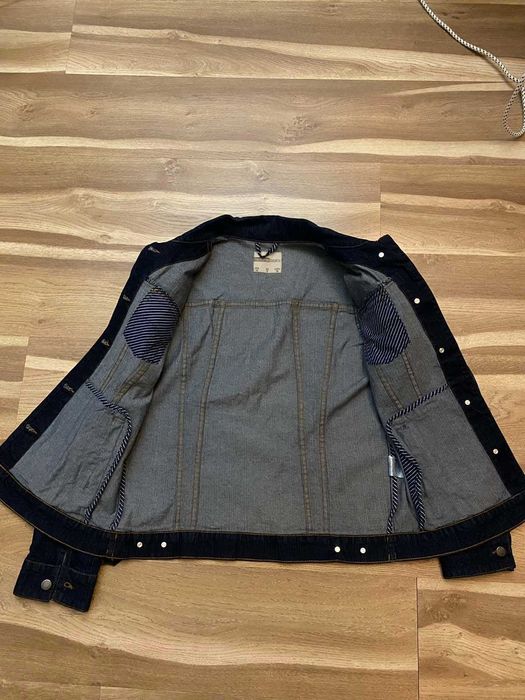 Джинсова куртка 38 розміру