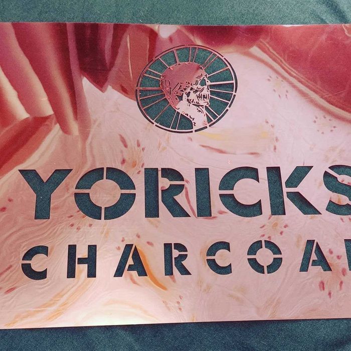 Трафарет з пластику чи самоклейки під любі потреби